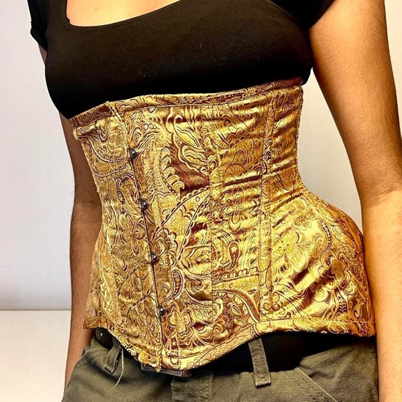 **Vintage Elegance: Gold Lace Handcrafted Corset** - Picture 5 of 8